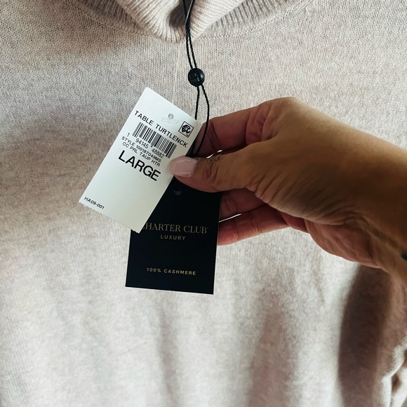 Charter Club Women’s Tan 100% Cashmere Table Turtleneck Size L NWT Lux Glam Soft - Picture 5 of 6